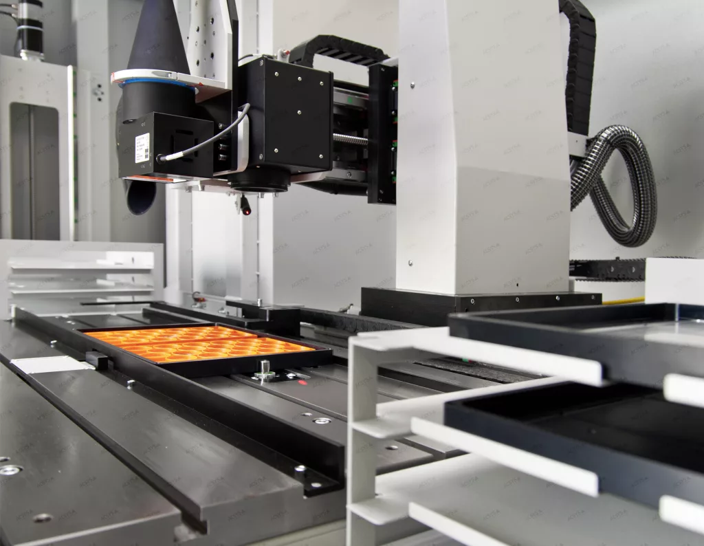 Fördersysteme / Handlingsysteme, vom Transportband bis zum Warenträger