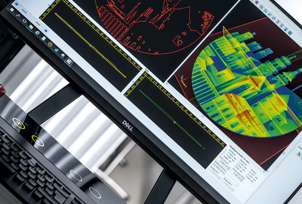 Automatische konstante und dynamische Nachführung des Laserfokus bei der Bearbeitung von 3D-Bauteilen